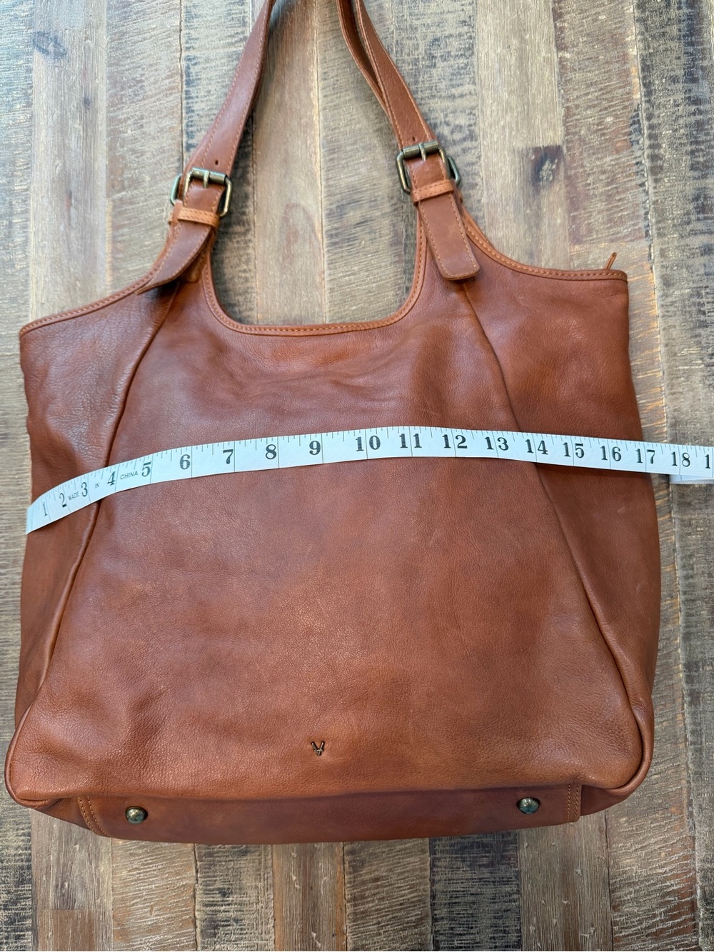 Vilenca Holland Leather Hobo Shoulder Bag - Picture 12 of 14